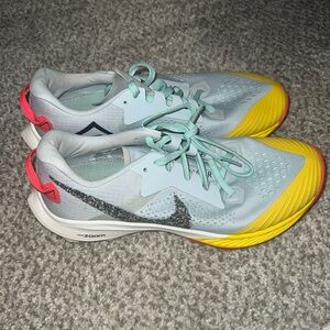 Nike Trail Terra Kiger - Size 8.5